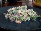 Broccoli Salad With Raisins And Walnuts 