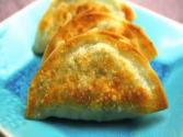 Korean Food: Garlic Chive Dumplings (부추 만두)