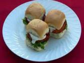Buffalo Chicken Sliders With Blue Cheese Sauce 