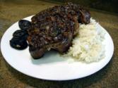 Caramelized Onions: Savory Garlic And Bourbon Onion Jam