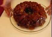 Caramel-walnut Monkey Bread