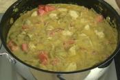 Chicken In Pistachio Sauce