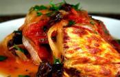 Mexican Chicken With Tomato Raisin Sauce