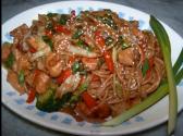 Chinese Chicken And Vegetable Lo Mein