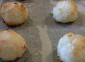 Christmas Coconut Macaroons