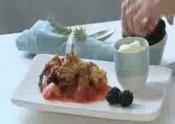 Baked Apple Crumble With Blackberries 