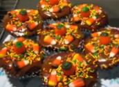 Red Confetti Halloween Cupcakes 