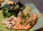 Salmon With Onion And Lemon