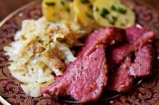 Corned Beef With Cabbage Red Potatoes And Carrots