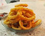 Crispy Onion Rings In Beer Batter