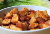 Crunchy Garlic Parmesan Croutons