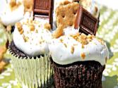 S'more Cupcakes & Marshmallow Frosting