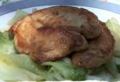 Delicious Pan Fried Chicken With Lettuce 