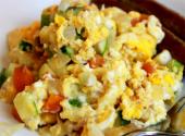 Quick Egg And Veggie Scramble