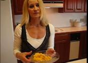 Breakfast With Garlic-cheddar Cheese Grits