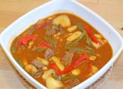 Goulash Part 1 – Ingredients & Roasting