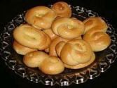 Greek Easter Biscuits ( Koulourakia )