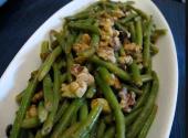 Green Beans With Walnut Sauce