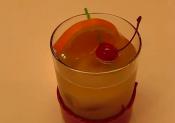 Refreshing Holiday Drinks With Ice Balls