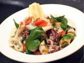 Hotchef's Broiled Calamari With Tomatoes And Arugula