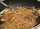 Easy Chicken Lo Mein  