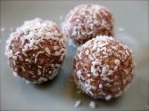 Tips To Make Date Balls For A Perfect Dinner Party