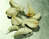 How To Use Garlic For Skin Care