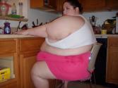Single Mother Eats 30,000 Calories For Christmas