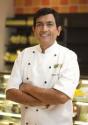 Sanjeev Kapoor In MasterChef  2 Semi Final!