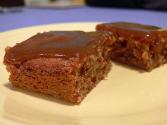 Topsy-turvy Applesauce Cake