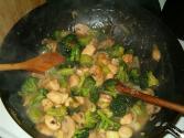 Chicken With Celery And Mushrooms