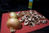 Celery-mushroom Toss