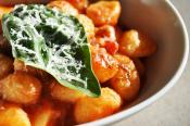Pasta With Basil And Cheese Sauce