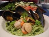 Pasta With Spinach And Seafood Sauce