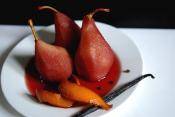 Cinnamon-flavored Pears In Red Wine