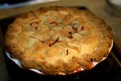 Rhubarb Strawberry Deep Dish Pie