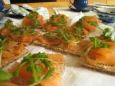 Lettuce Cups With Salmon 