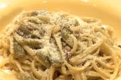 Linguine With Green Beans, Bacon, Garlic, And White Wine
