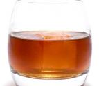 Manhattan Using Sweet Vermouth 