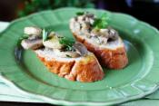 Mushroom Crostini With Mascarpone & Truffle Oil