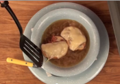 Easy Onion Soup With Bacon And Swiss Cheese Crostini