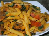 Pasta In Spicy Chicken Masala