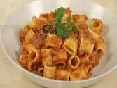 Pasta With Tuna Sauce - Quick Italian