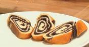 Leah's (so) Simple Poppy Seed Roll