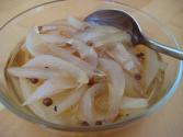 Make Your Own Super-simple Onion Pickles