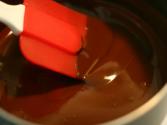 Raw Sugar And Dairy Free Chocolate Frosting