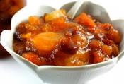 Red Onion Apple And Raisin Chutney
