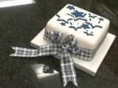How To Decorate A Star Design Christmas Cake - Part 2
