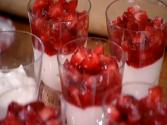Delicious Low Fat Strawberry Cheesecake Pots