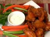 Super Bowl Recipe: Garlic & Habanero Hot Wings And Lemon Pepper Wings